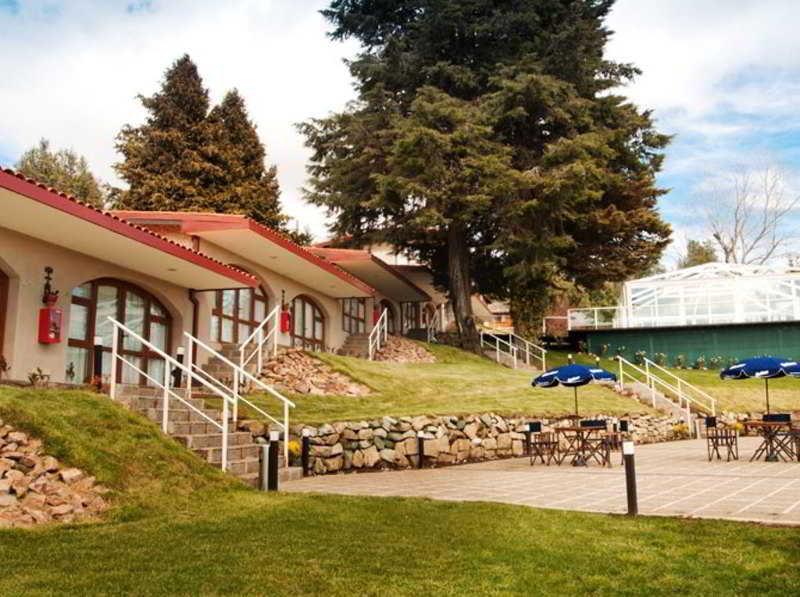 Monasterio Hotel Boutique San Carlos de Bariloche Bagian luar foto