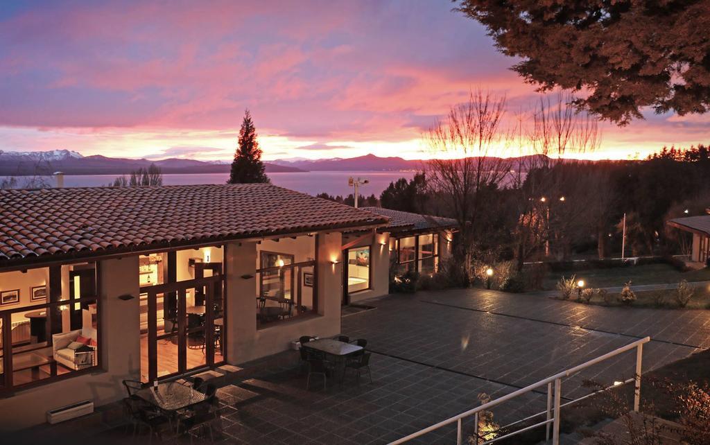 Monasterio Hotel Boutique San Carlos de Bariloche Bagian luar foto